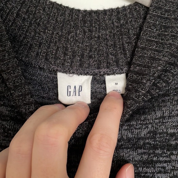 Gap Short Sleeve Mockneck Sweater - Picture 2 of 3